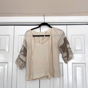 not stretchy! no tears in lace 🌞